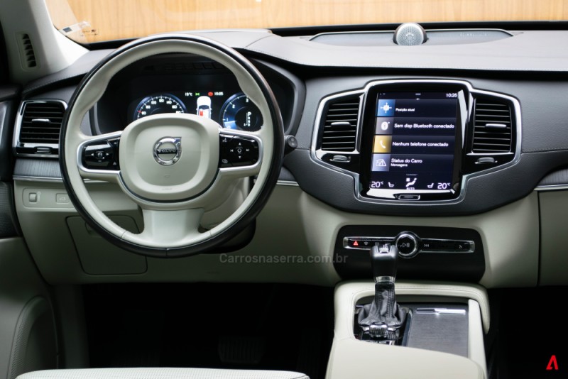 XC90 2.0 D5 INSCRIPTION 235CV DIESEL 4P AUTOMÁTICO - 2020 - GARIBALDI