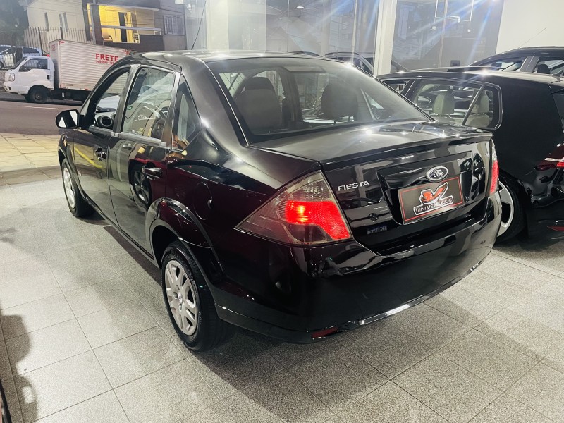 FIESTA 1.6 MPI SEDAN 8V FLEX 4P MANUAL - 2012 - CAXIAS DO SUL