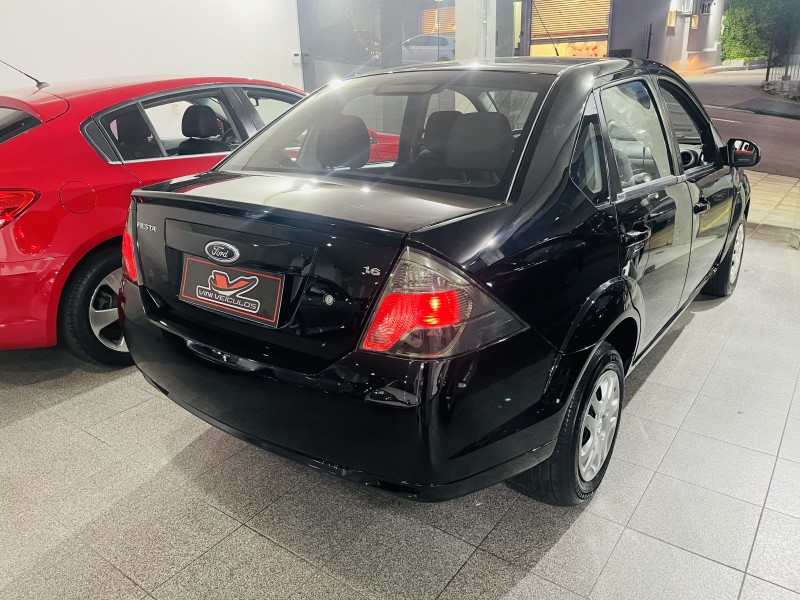 FIESTA 1.6 MPI SEDAN 8V FLEX 4P MANUAL - 2012 - CAXIAS DO SUL