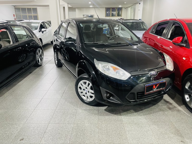 FIESTA 1.6 MPI SEDAN 8V FLEX 4P MANUAL - 2012 - CAXIAS DO SUL