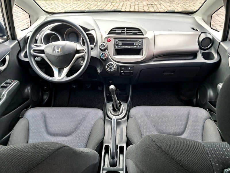FIT 1.4 LX 8V FLEX 4P MANUAL - 2010 - CAXIAS DO SUL