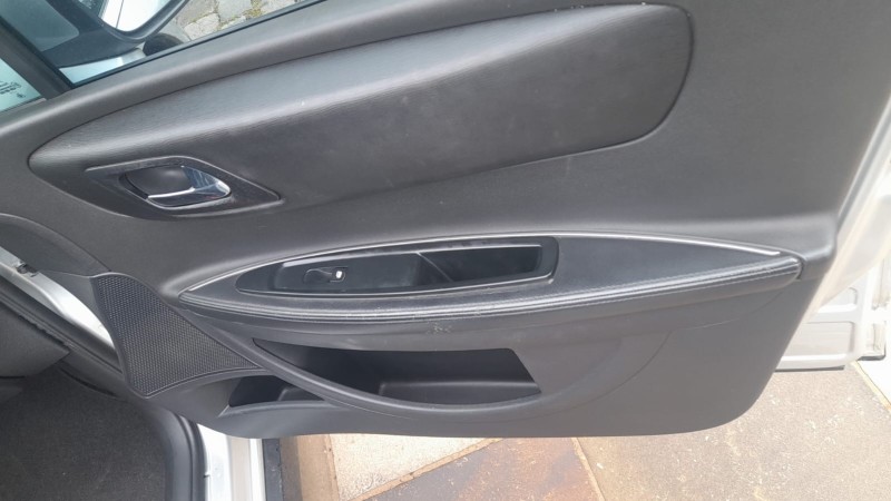 C4 2.0 GLX 16V FLEX 4P MANUAL - 2011 - FARROUPILHA