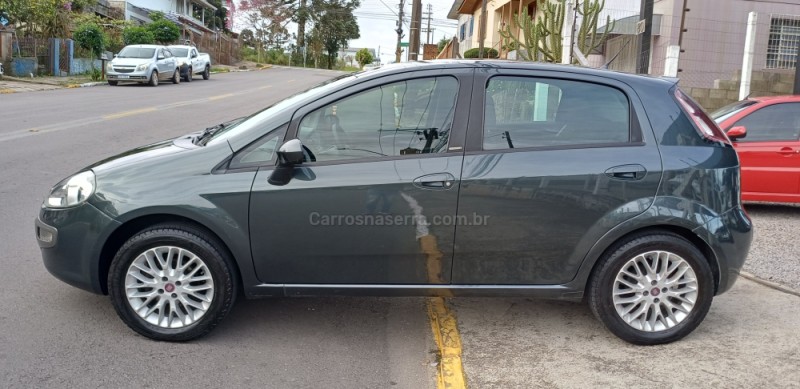 PUNTO 1.6 ESSENCE 16V FLEX 4P MANUAL - 2013 - FARROUPILHA