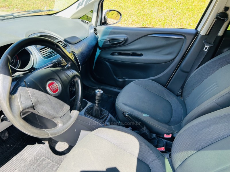 PUNTO 1.4 ATTRACTIVE ITALIA 8V FLEX 4P MANUAL - 2015 - BENTO GONçALVES