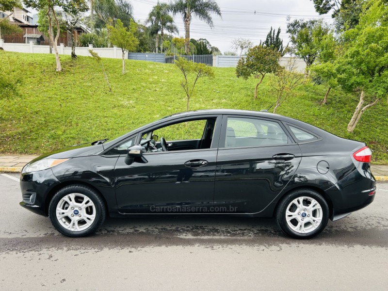 FIESTA 1.6 SE SEDAN 16V FLEX 4P MANUAL - 2014 - BENTO GONçALVES