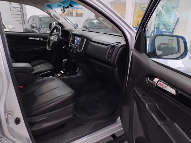 S10 2.8 Z71 4X4 CD 16V TURBO DIESEL 4P AUTOMÁTICA - 2023 - BENTO GONçALVES