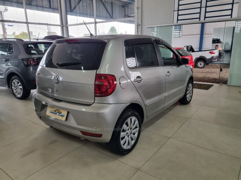 FOX 1.0 MI 8V FLEX 4P MANUAL - 2014 - VACARIA