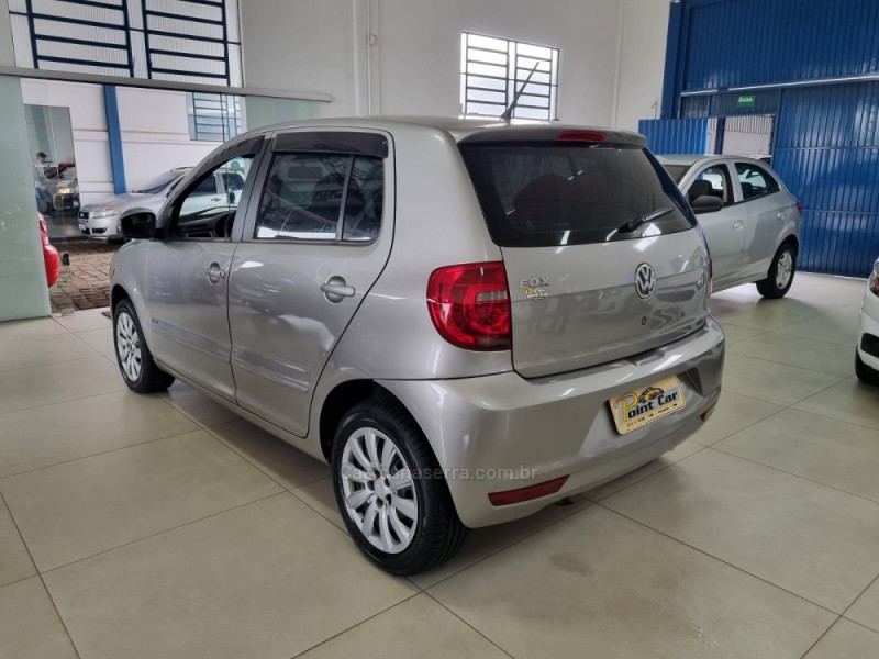 FOX 1.0 MI 8V FLEX 4P MANUAL - 2014 - VACARIA