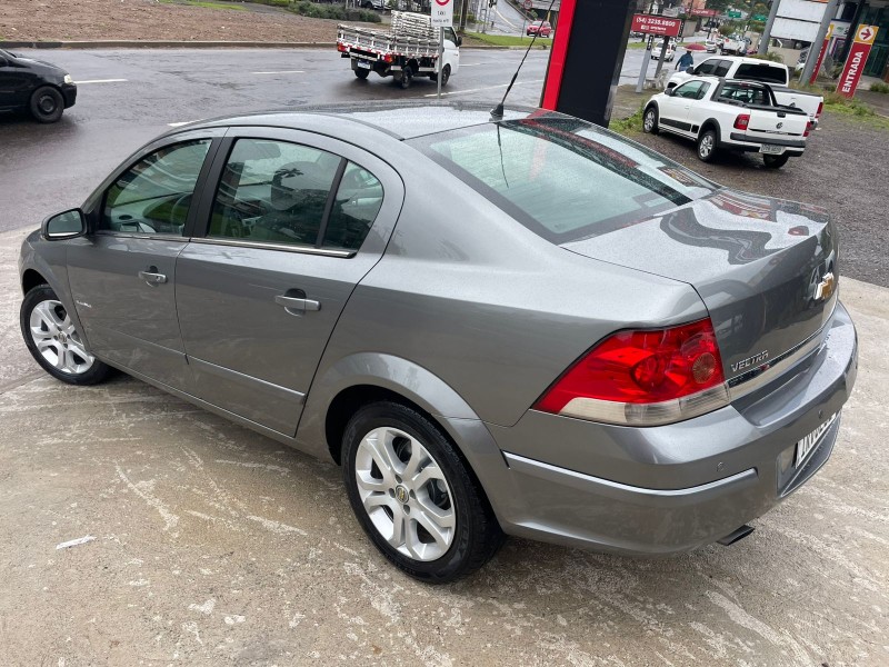 VECTRA 2.0 MPFI ELEGANCE 8V FLEX 4P AUTOMÁTICO - 2011 - CAXIAS DO SUL