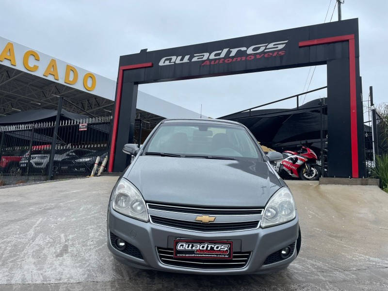 VECTRA 2.0 MPFI ELEGANCE 8V FLEX 4P AUTOMÁTICO - 2011 - CAXIAS DO SUL