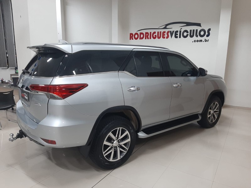 HILUX SW4 2.8 SRX 4X4 16V TURBO INTERCOOLER DIESEL 4P AUTOMÁTICO - 2018 - CAXIAS DO SUL