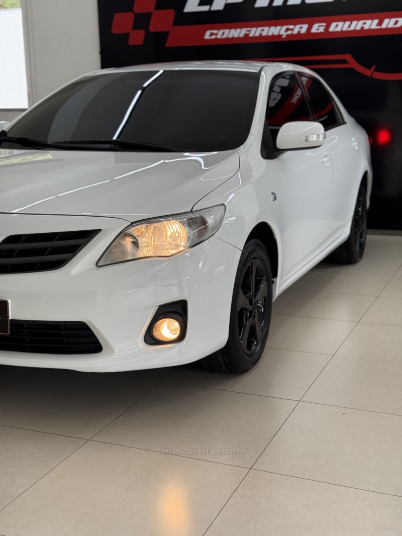 COROLLA 2.0 XEI 16V FLEX 4P AUTOMÁTICO - 2014 - FARROUPILHA