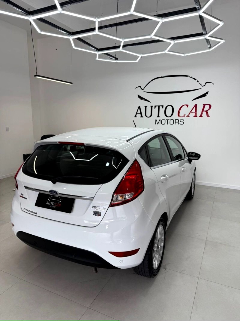 FIESTA 1.6 TITANIUM PLUS HATCH 16V FLEX 4P AUTOMÁTICO - 2016 - CAXIAS DO SUL