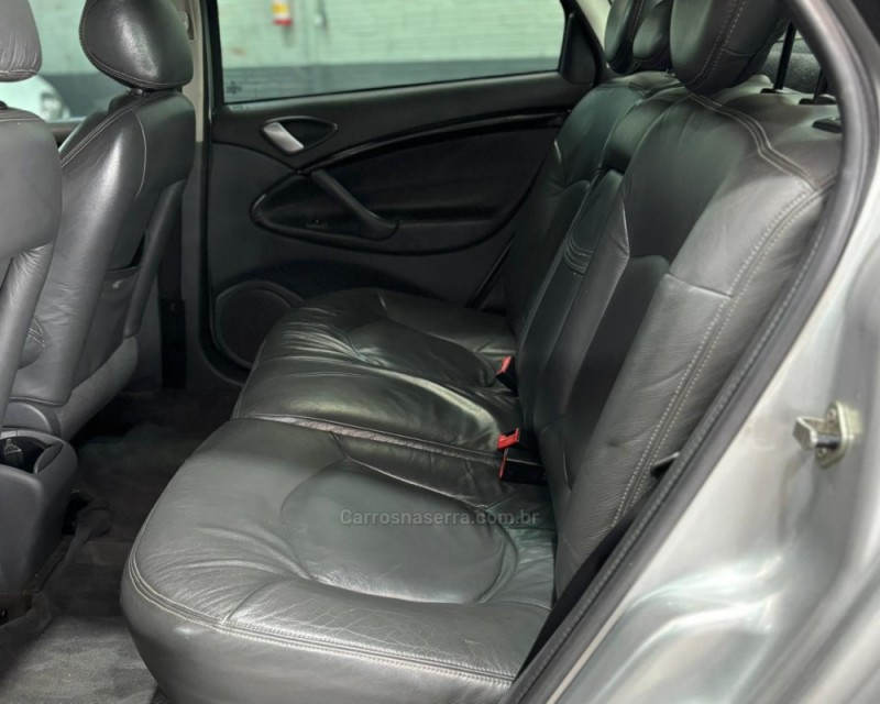 C5 2.0 MPFI EXCLUSIVE 16V GASOLINA 4P AUTOMÁTICO - 2006 - VACARIA