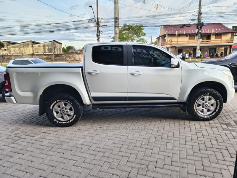 S10 2.8 LT 4X2 CD 16V TURBO DIESEL 4P MANUAL - 2015 - NOVO HAMBURGO