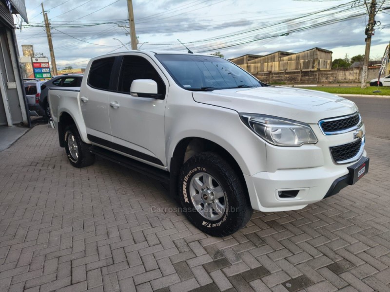 S10 2.8 LT 4X2 CD 16V TURBO DIESEL 4P MANUAL - 2015 - NOVO HAMBURGO