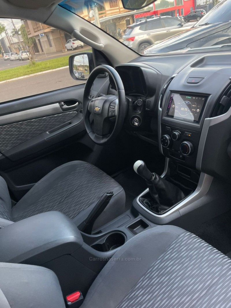 S10 2.8 LT 4X2 CD 16V TURBO DIESEL 4P MANUAL - 2015 - NOVO HAMBURGO