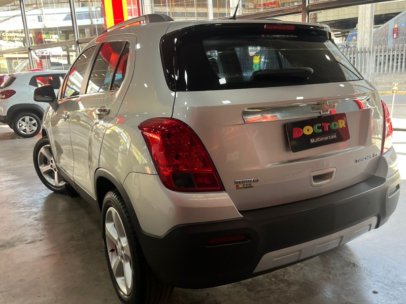 TRACKER 1.8 MPFI LTZ 4X2 16V FLEX 4P AUTOMÁTICO - 2015 - SãO LEOPOLDO