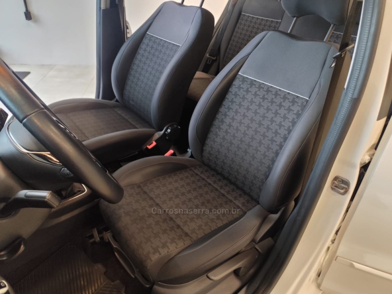 FOX 1.6 COMFORTLINE 8V FLEX 4P MANUAL - 2017 - BENTO GONçALVES