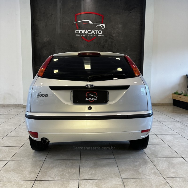 FOCUS 1.6 GL 8V GASOLINA 4P MANUAL - 2005 - FARROUPILHA