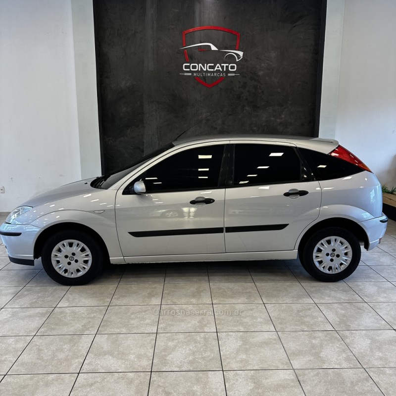 FOCUS 1.6 GL 8V GASOLINA 4P MANUAL - 2005 - FARROUPILHA