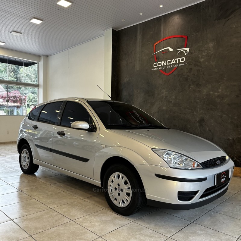 FOCUS 1.6 GL 8V GASOLINA 4P MANUAL - 2005 - FARROUPILHA