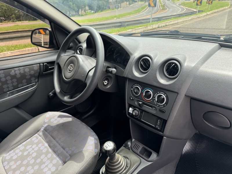 PRISMA 1.4 MPFI JOY 8V FLEX 4P MANUAL - 2009 - DOIS IRMãOS