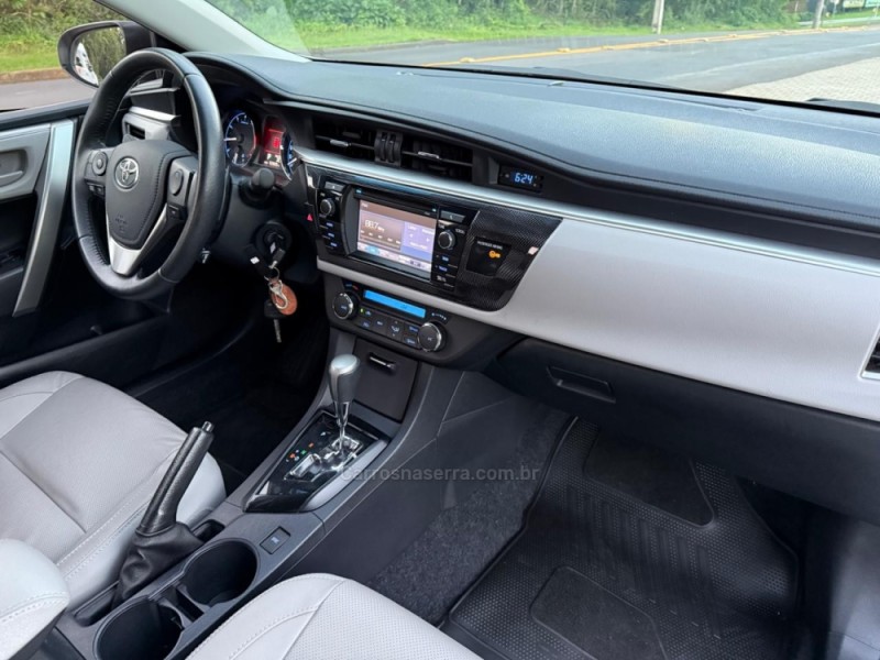 COROLLA 2.0 XEI 16V FLEX 4P AUTOMÁTICO - 2017 - IVOTI