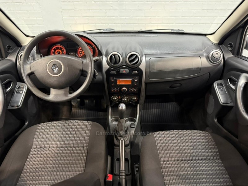 SANDERO 1.0 EXPRESSION 16V FLEX 4P MANUAL - 2014 - CAXIAS DO SUL