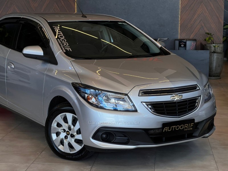 PRISMA 1.4 MPFI LT 8V FLEX 4P MANUAL - 2015 - CAMPO BOM