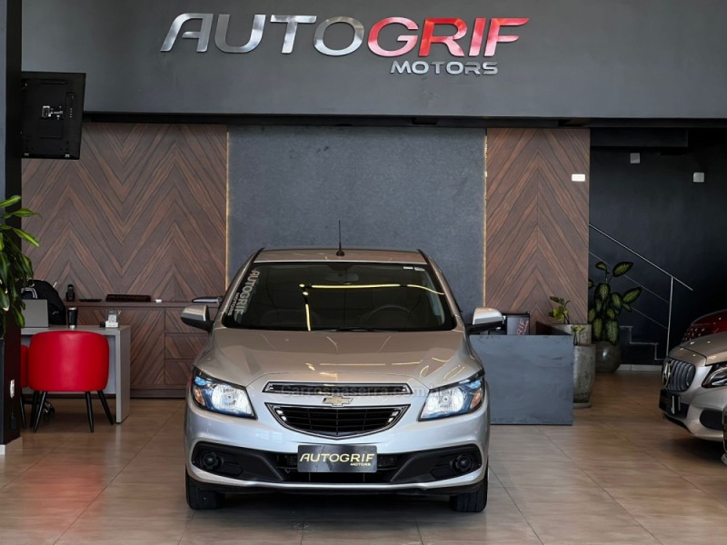PRISMA 1.4 MPFI LT 8V FLEX 4P MANUAL - 2015 - CAMPO BOM