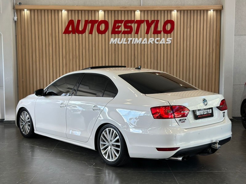 JETTA 2.0 TSI DSG HIGHLINE 200CV GASOLINA 4P AUTOMÁTICO - 2012 - ESTâNCIA VELHA