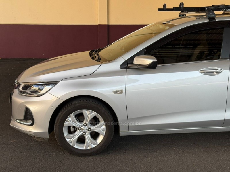 ONIX 1.0	PREMIER II PLUS 12V TURBO FLEX 4P AUTOMÁTICO - 2020 - CAXIAS DO SUL