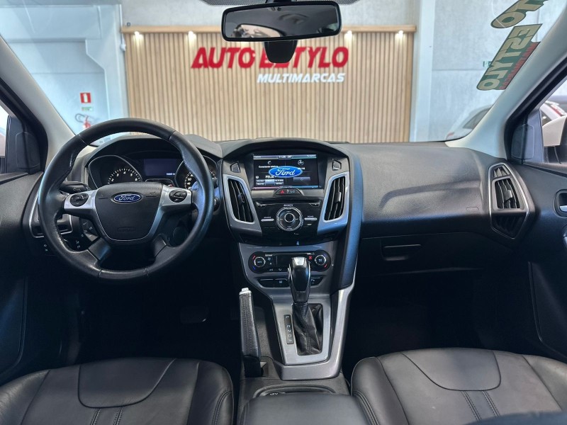 FOCUS 2.0 TITANIUM PLUS SEDAN 16V FLEX 4P AUTOMÁTICO - 2015 - ESTâNCIA VELHA