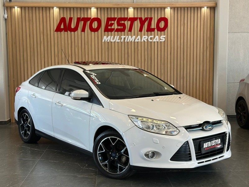 FOCUS 2.0 TITANIUM PLUS SEDAN 16V FLEX 4P AUTOMÁTICO - 2015 - ESTâNCIA VELHA