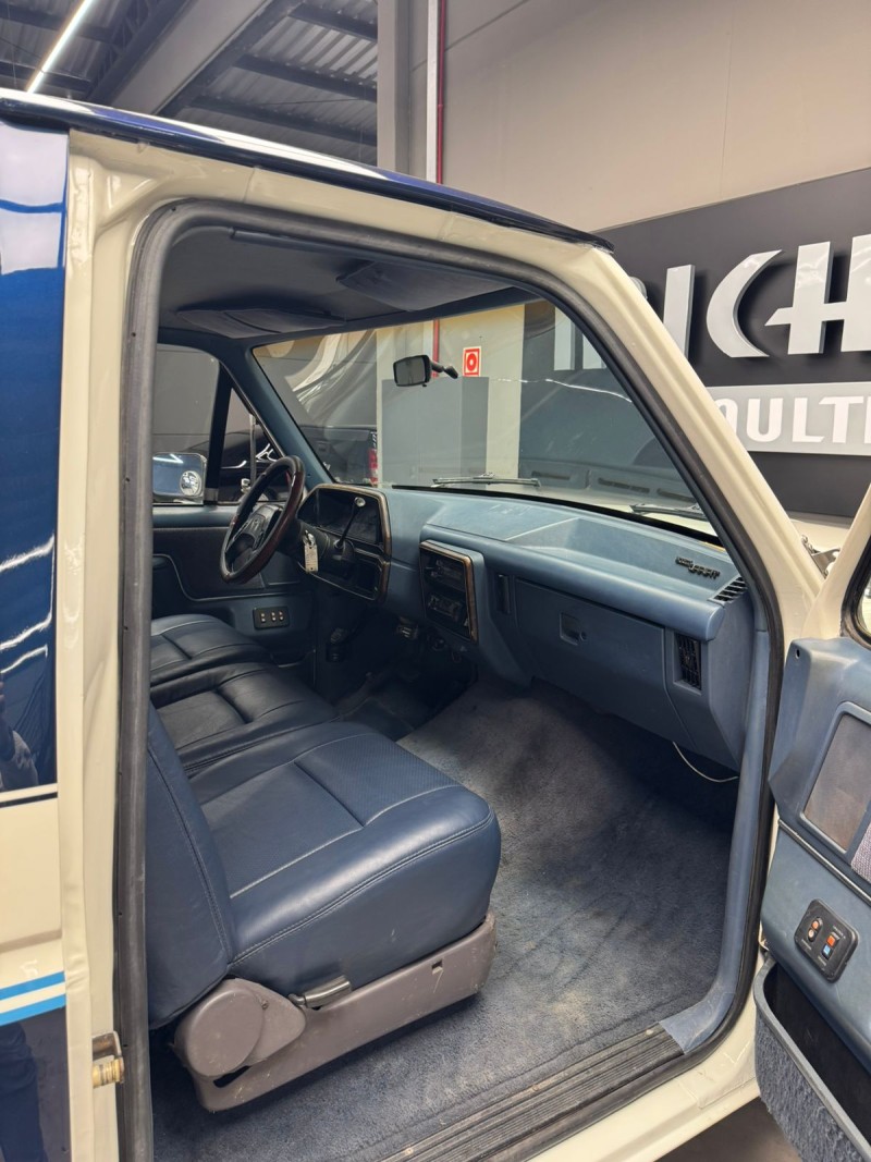 F-250 7.5 XLT LARIAT 4X2 V8 GASOLINA CS 2P AUTOMÁTICA - 1988 - CAXIAS DO SUL