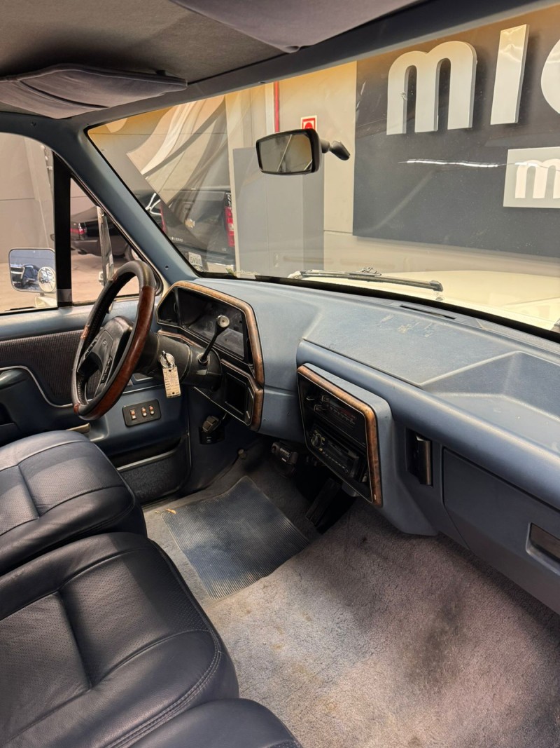 F-250 7.5 XLT LARIAT 4X2 V8 GASOLINA CS 2P AUTOMÁTICA - 1988 - CAXIAS DO SUL