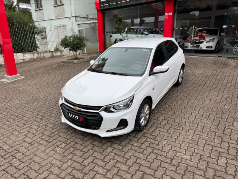 ONIX 1.0 LT 12V TURBO FLEX 4P MANUAL - 2023 - NOVO HAMBURGO