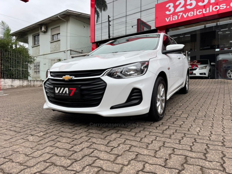 ONIX 1.0 LT 12V TURBO FLEX 4P MANUAL - 2023 - NOVO HAMBURGO