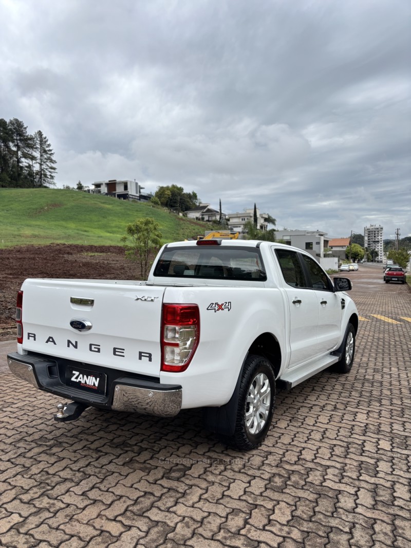 RANGER 3.2 XLT 4X4 CD 20V DIESEL 4P AUTOMÁTICO - 2019 - SANANDUVA