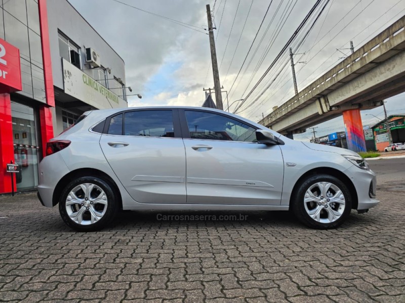 ONIX 1.0 PREMIER II 12V TURBO FLEX 4P AUTOMÁTICO - 2022 - NOVO HAMBURGO