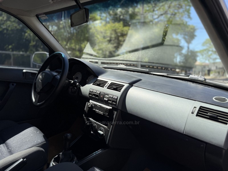 PARATI 2.0 MI 8V GASOLINA 4P MANUAL G.III - 2004 - PAROBé