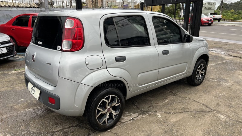 UNO 1.0 EVO VIVACE 8V FLEX 4P MANUAL - 2014 - GRAVATAí