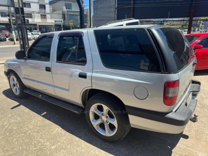 BLAZER 2.4 MPFI 4X2 8V GASOLINA 4P MANUAL - 2004 - GRAVATAí