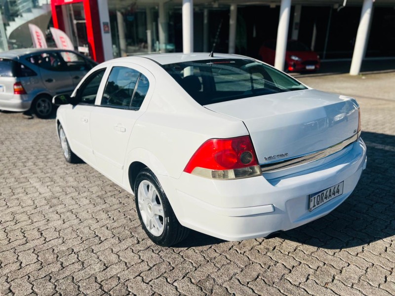 VECTRA 2.0 MPFI EXPRESSION 8V 140CV FLEX 4P AUTOMÁTICO - 2010 - BENTO GONçALVES