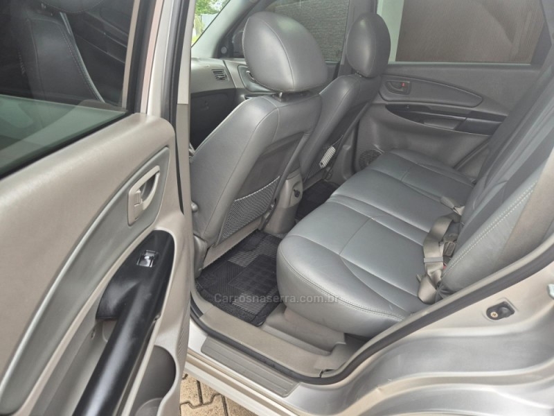 TUCSON 2.0 MPFI GL 16V 142CV 2WD GASOLINA 4P AUTOMÁTICO - 2010 - ANTôNIO PRADO