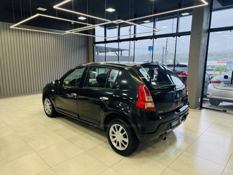 SANDERO 1.6 EXPRESSION 8V FLEX 4P MANUAL - 2013 - DOIS IRMãOS