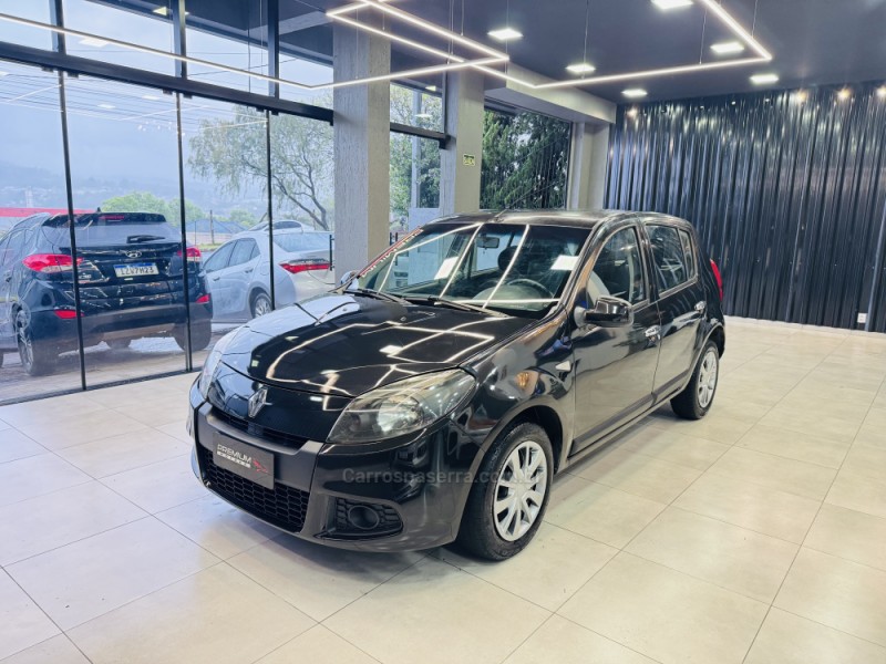 SANDERO 1.6 EXPRESSION 8V FLEX 4P MANUAL - 2013 - DOIS IRMãOS