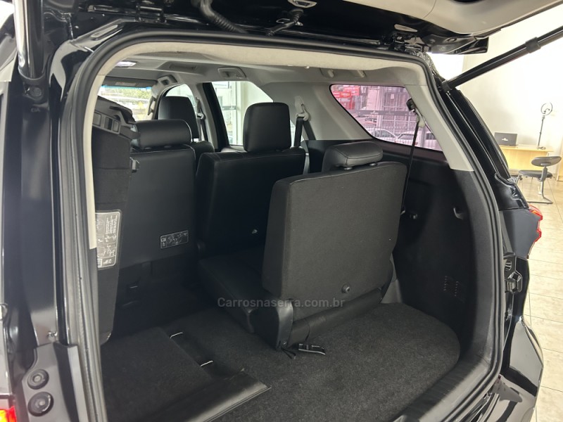 HILUX SW4 2.8 SRX 4X4 7 LUGARES 16V TURBO INTERCOOLER DIESEL 4P AUTOMÁTICO - 2022 - FARROUPILHA