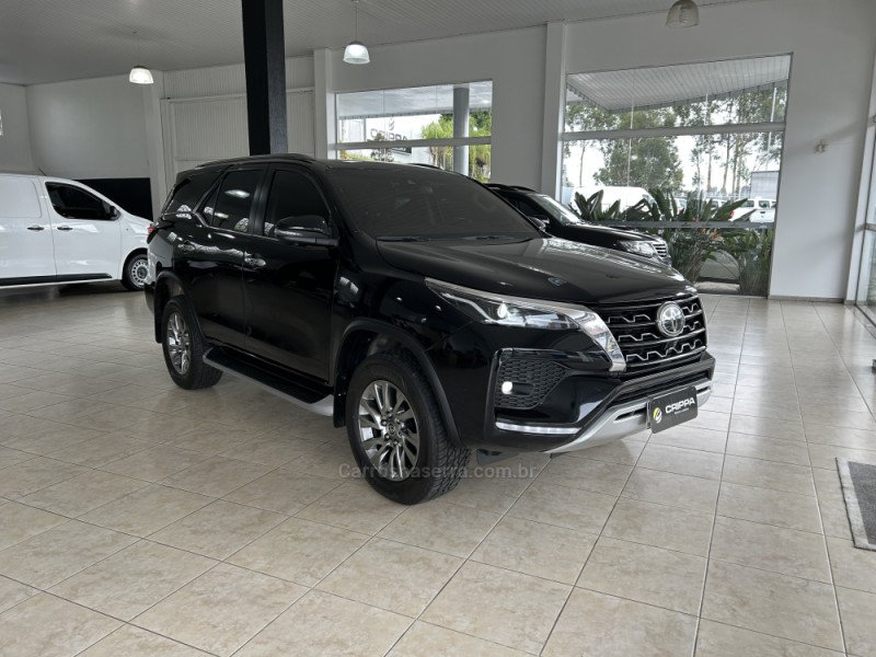 hilux sw4 2.8 srx 4x4 7 lugares 16v turbo intercooler diesel 4p automatico 2022 farroupilha